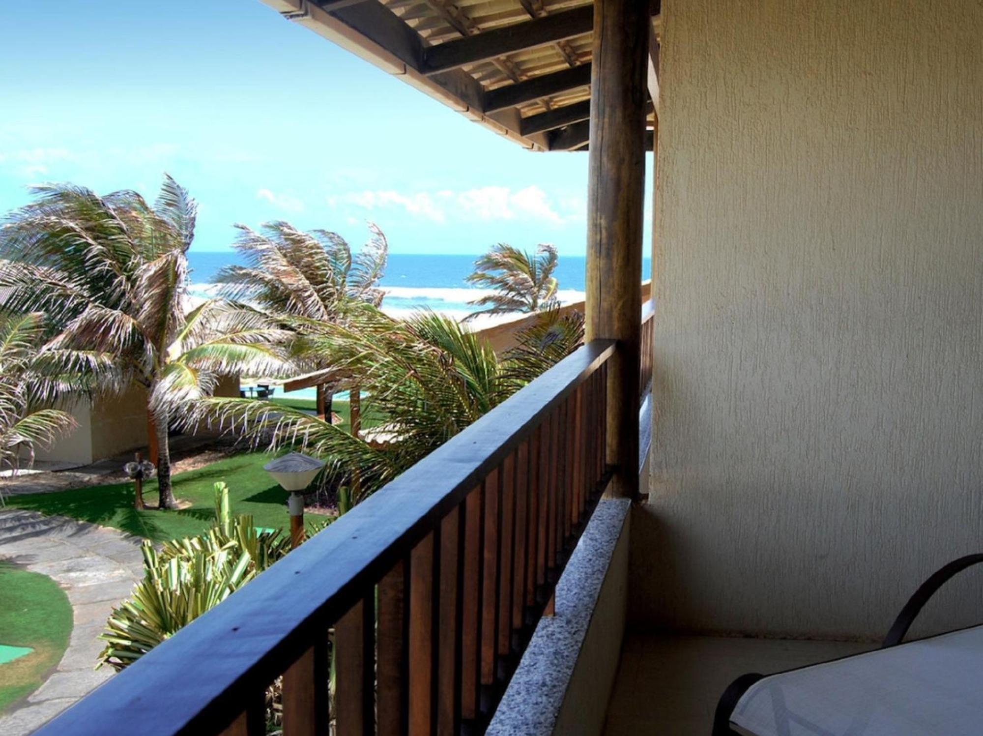 Dom Pedro Laguna Beach Resort & Golf By Wam Experience Aquiraz Exterior foto View from a room at the resort